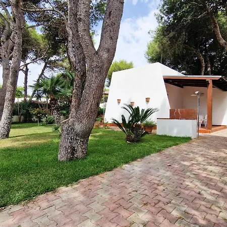 Villa In Riva Al Mare Fontanelle (Lecce)